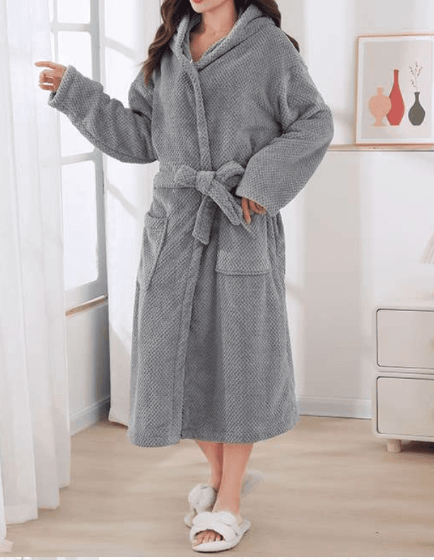 柔らかな肌触りのマイクロファイバー素材を使用したゆったりバスローブガウン レディース ルームウェア