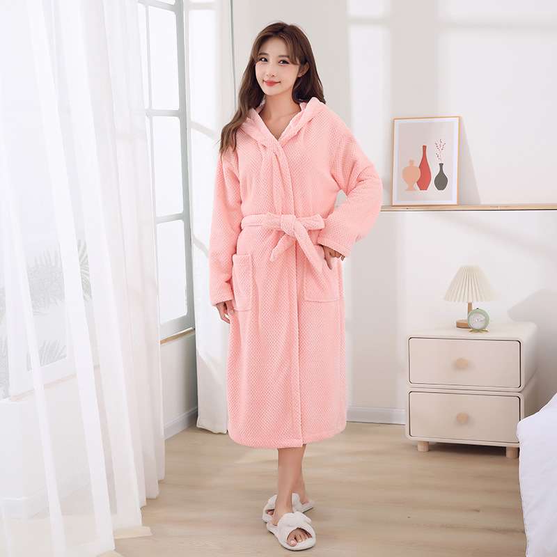 柔らかな肌触りのマイクロファイバー素材を使用したゆったりバスローブガウン レディース ルームウェア