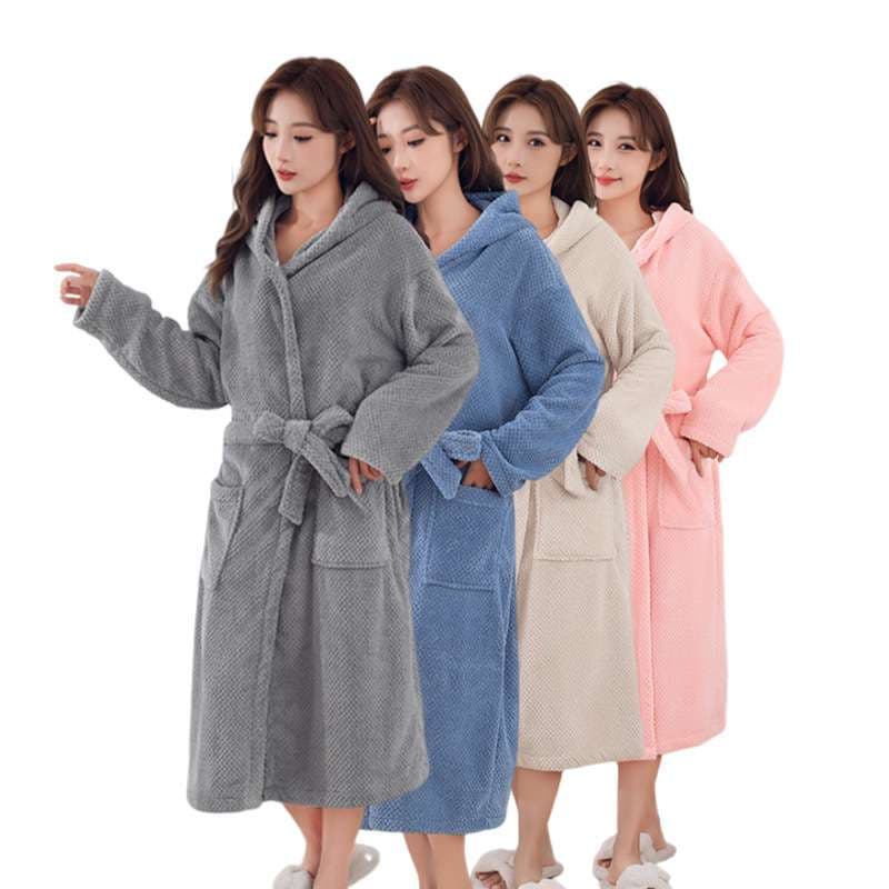 柔らかな肌触りのマイクロファイバー素材を使用したゆったりバスローブガウン レディース ルームウェア