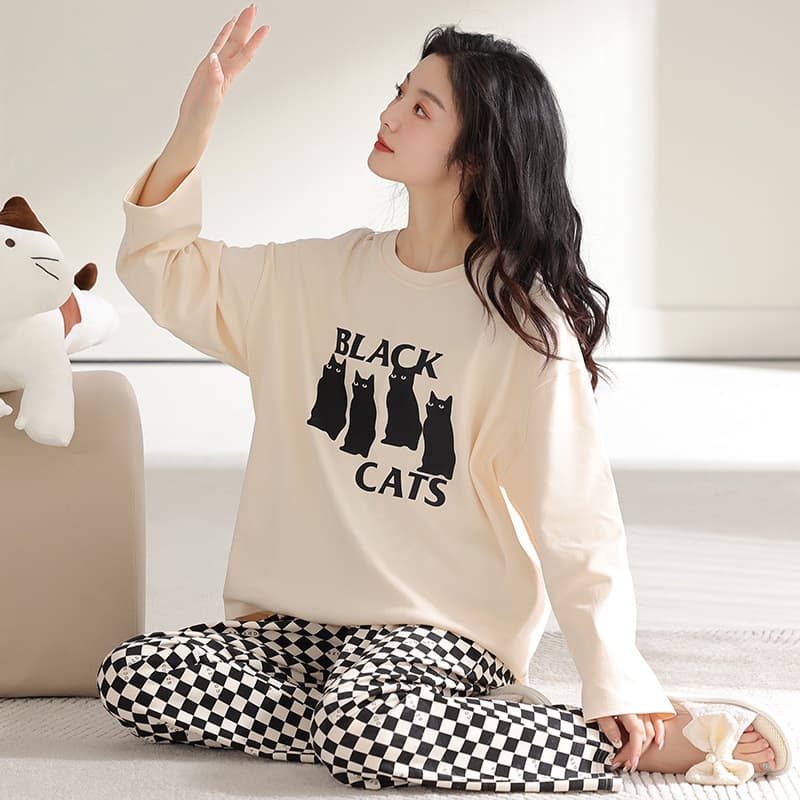 レディース ルームウェア 黒猫シルエット柄 ゆるふわパジャマセット