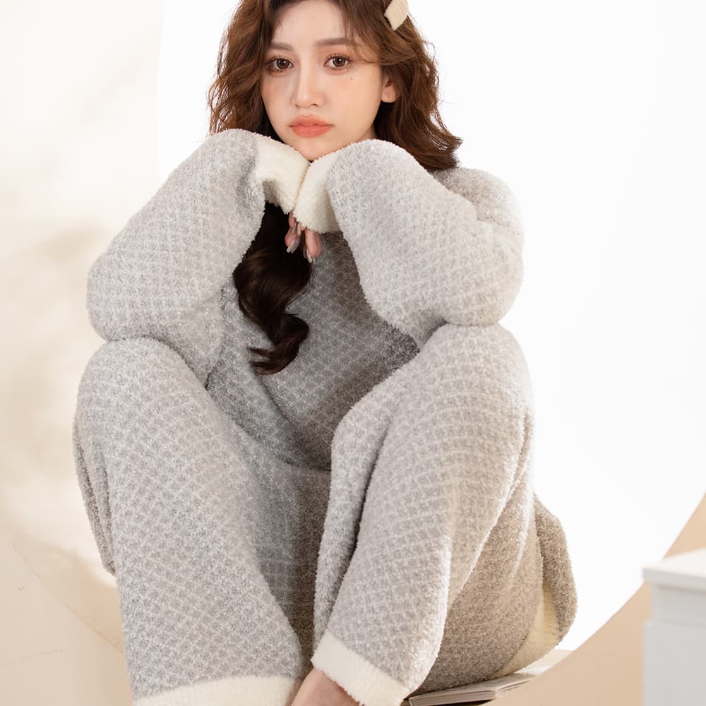 レディース ルームウェア もこもこパイル地 シンプルあったかパジャマ上下セット