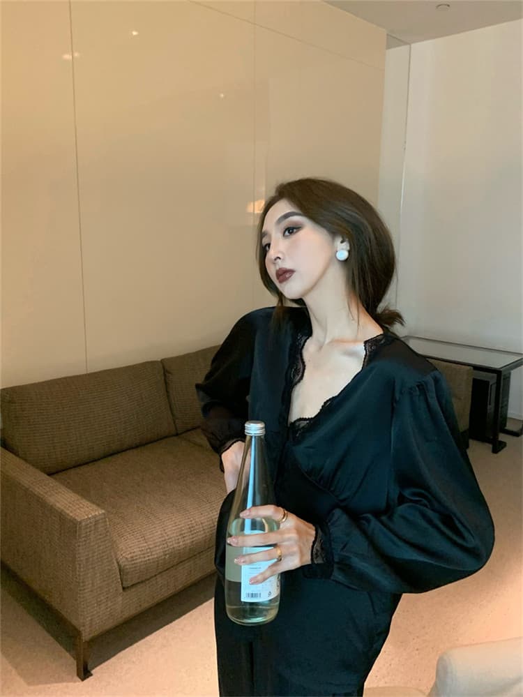 ルームウェア レース縫付ブイネックパジャマセット上下